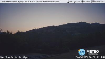 immagine della webcam nei dintorni di Passo della Consuma: webcam San Benedetto in Alpe