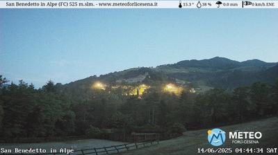 immagine della webcam nei dintorni di Castrocaro Terme e Terra del Sole: webcam San Benedetto in Alpe