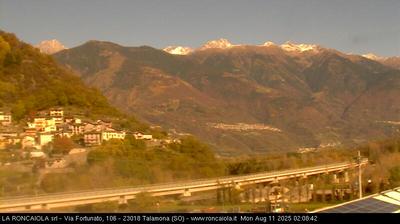 immagine della webcam nei dintorni di Chiesa in Valmalenco: webcam Talamona