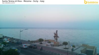 immagine della webcam nei dintorni di Nunziata: webcam Santa Teresa di Riva