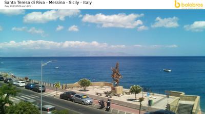 immagine della webcam nei dintorni di Mandanici: webcam Santa Teresa di Riva