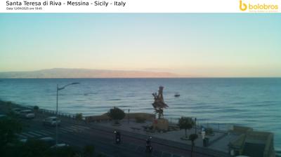immagine della webcam nei dintorni di Messina: webcam Santa Teresa di Riva