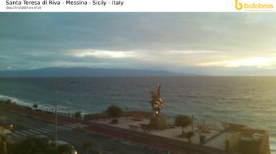 immagine della webcam nei dintorni di Mandanici: webcam Santa Teresa di Riva