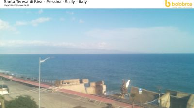 immagine della webcam nei dintorni di Barcellona Pozzo di Gotto: webcam Santa Teresa di Riva