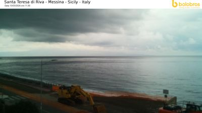 immagine della webcam nei dintorni di Taormina: webcam Santa Teresa di Riva
