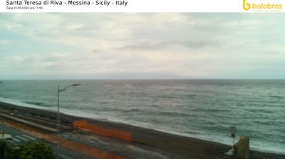 immagine della webcam nei dintorni di Messina: webcam Santa Teresa di Riva