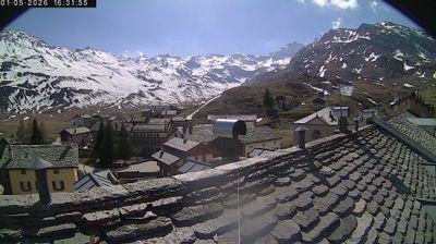 immagine della webcam nei dintorni di San Giacomo Filippo: webcam Montespluga