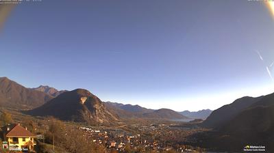 immagine della webcam nei dintorni di Madonna del Sasso: webcam Casale Corte Cerro