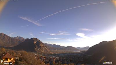 immagine della webcam nei dintorni di Pella: webcam Casale Corte Cerro