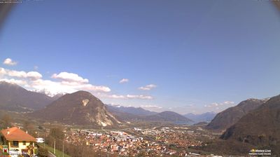 immagine della webcam nei dintorni di Omegna: webcam Casale Corte Cerro