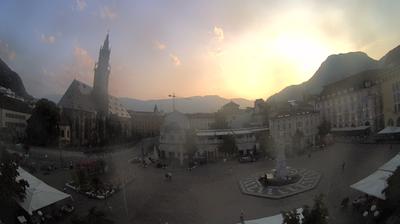 Preview delle webcam di Bolzano: Trentino - Alto Adige - Piazza Walter hd-str