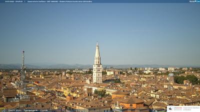 immagine della webcam nei dintorni di Bagnolo in Piano: webcam Modena
