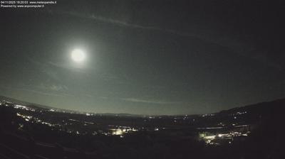 immagine della webcam nei dintorni di Caravino: webcam Parella