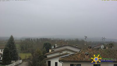 immagine della webcam nei dintorni di Varano de' Melegari: webcam Grazzano Visconti