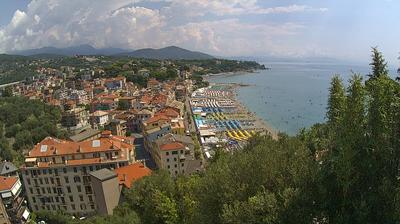 immagine della webcam nei dintorni di Altare: webcam Celle Ligure