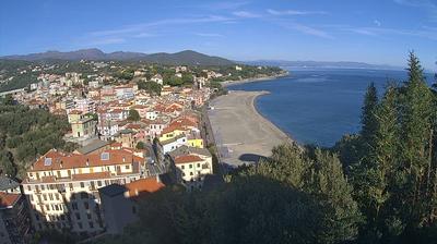 immagine della webcam nei dintorni di Altare: webcam Celle Ligure