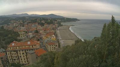 immagine della webcam nei dintorni di Quiliano: webcam Celle Ligure