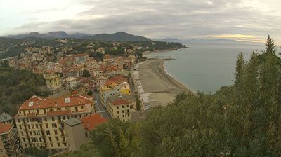 immagine della webcam nei dintorni di Noli: webcam Celle Ligure