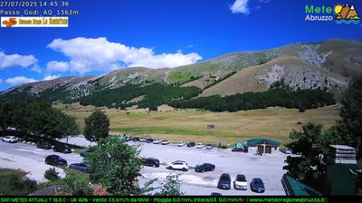 immagine della webcam nei dintorni di Cansano: webcam Monte Pratello