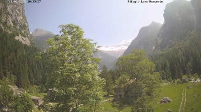 immagine della webcam nei dintorni di Montagna in Valtellina: webcam Valmasino
