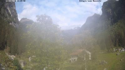 immagine della webcam nei dintorni di Rasura: webcam Val Masino