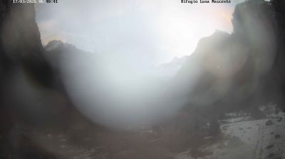 immagine della webcam nei dintorni di Albaredo per San Marco: webcam Val Masino