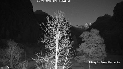 immagine della webcam nei dintorni di Chiesa in Valmalenco: webcam Val Masino