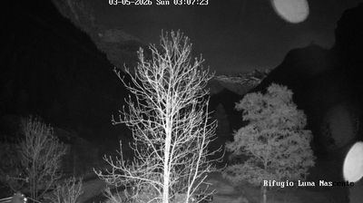 immagine della webcam nei dintorni di Menarola: webcam Val Masino