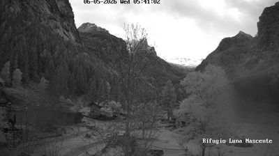immagine della webcam nei dintorni di Montagna in Valtellina: webcam Val Masino