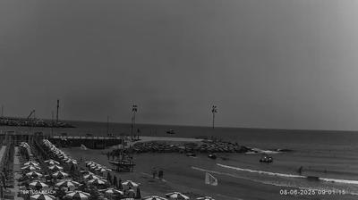 immagine della webcam nei dintorni di Costa D'Oneglia: webcam Marina Di Andora