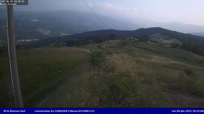 immagine della webcam nei dintorni di Santo Stefano d'Aveto: webcam Borgo Val di Taro