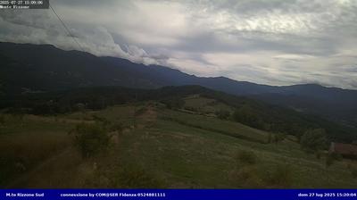 immagine della webcam nei dintorni di Varese Ligure: webcam Borgo Val di Taro