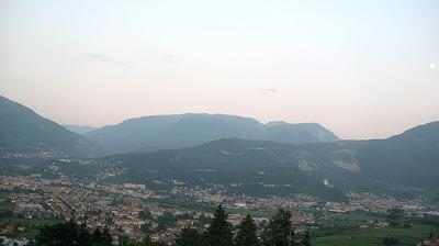 immagine della webcam nei dintorni di Nomi: webcam Isera