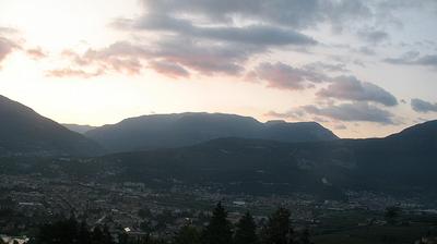 immagine della webcam nei dintorni di Riva del Garda: webcam Isera