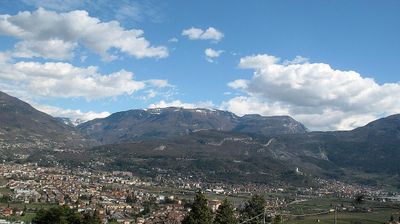 immagine della webcam nei dintorni di Monte Bondone: webcam Isera