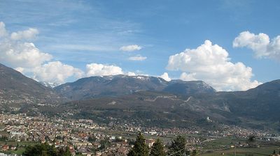 immagine della webcam nei dintorni di Riva del Garda: webcam Isera
