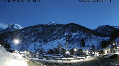 immagine della webcam nei dintorni di Riva Valdobbia: webcam Carcoforo
