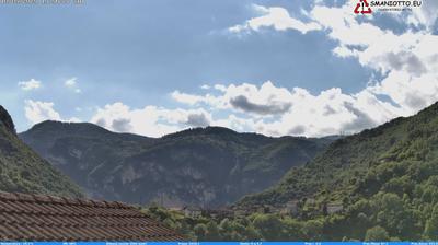 Preview delle webcam di Incino › Sud-Ovest: Corlo