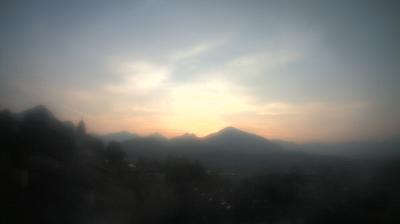 immagine della webcam nei dintorni di Monte Cornizzolo: webcam Erba