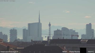 Preview delle webcam di Torre "Branca" - Porta Nuova - Torre Unipol SAI - Unicredit Tower - Torre Solea - Torre Solaria - Bosco Verticale - Diamond Tower - Galfa Tower - Pirelli Skyscraper