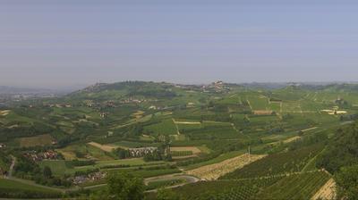immagine della webcam nei dintorni di Castelnuovo Don Bosco: webcam Magliano Alfieri