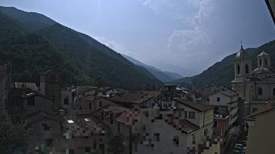 immagine della webcam nei dintorni di Monesi: webcam Pieve di Teco