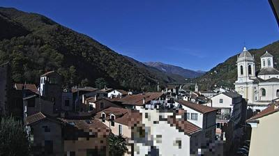 immagine della webcam nei dintorni di Dolceacqua: webcam Pieve di Teco