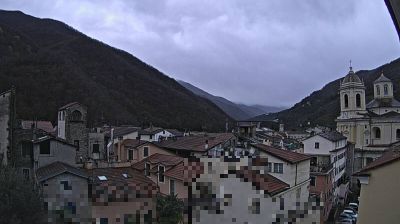 immagine della webcam nei dintorni di Monesi di Triora: webcam Pieve di Teco