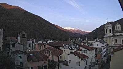 immagine della webcam nei dintorni di Ormea: webcam Pieve di Teco