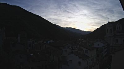 immagine della webcam nei dintorni di Garessio: webcam Pieve di Teco