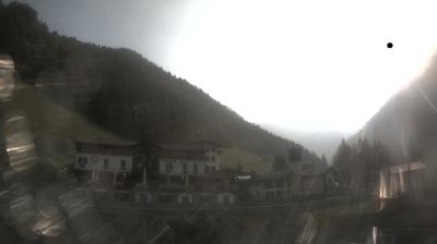 immagine della webcam nei dintorni di Sondrio: webcam San Simone Baita del Camoscio