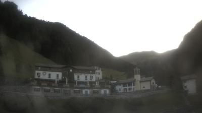 immagine della webcam nei dintorni di Montagna in Valtellina: webcam San Simone Baita del Camoscio