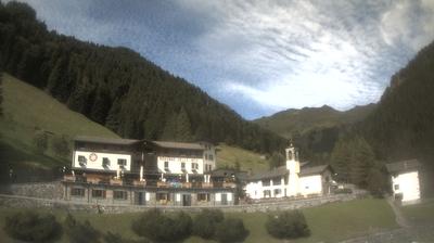 immagine della webcam nei dintorni di Valtorta: webcam San Simone Baita del Camoscio
