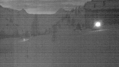 immagine della webcam nei dintorni di Isola di Fondra: webcam Rifugio Calvi Laghi Gemelli